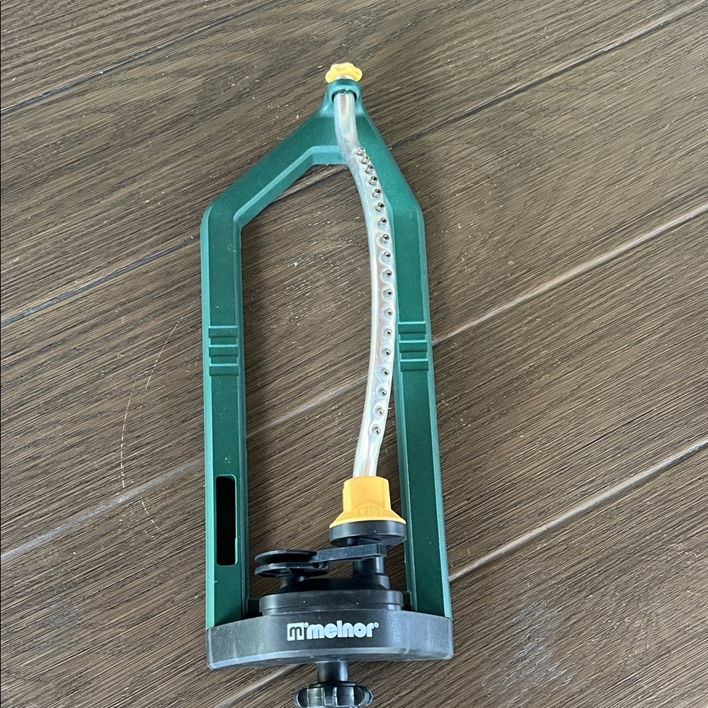 Melnor Green Oscillating Sprinkler